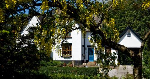 TRUST RESIDENTIAL PROPERTIES